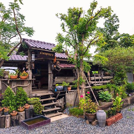 Suk Sabai Homestay Sukhothai Exteriör bild