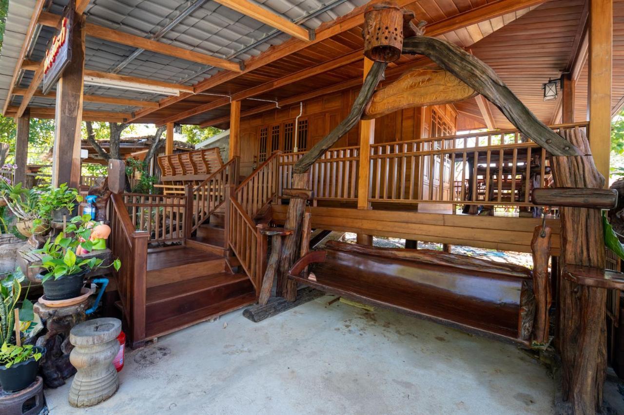 Suk Sabai Homestay Sukhothai Exteriör bild